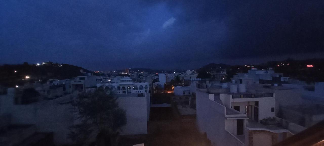 Hill Paradise Home Stay Udaipur Exterior photo
